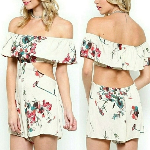 Solemio Pants - FINAL SALE CLOSET CLEAR OUT!!🆕🌿FLORAL CUT OUT ROMPER🌿